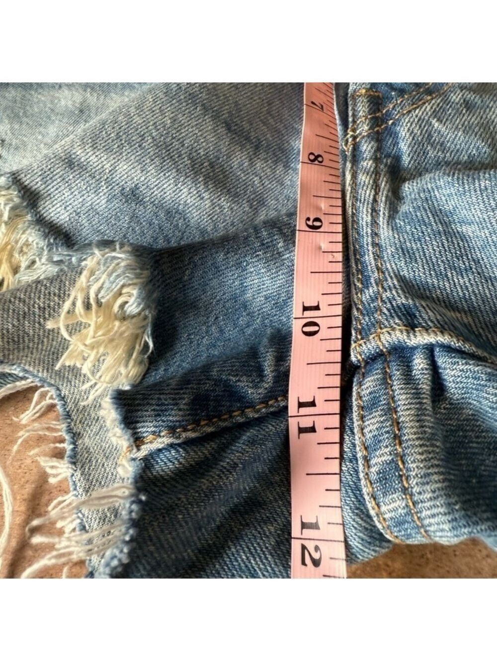 LEVI’S❤️ 501 Women’s High-Rise Distressed Denim Shorts 👖👟💃 Size 27 - Picture 15 of 15